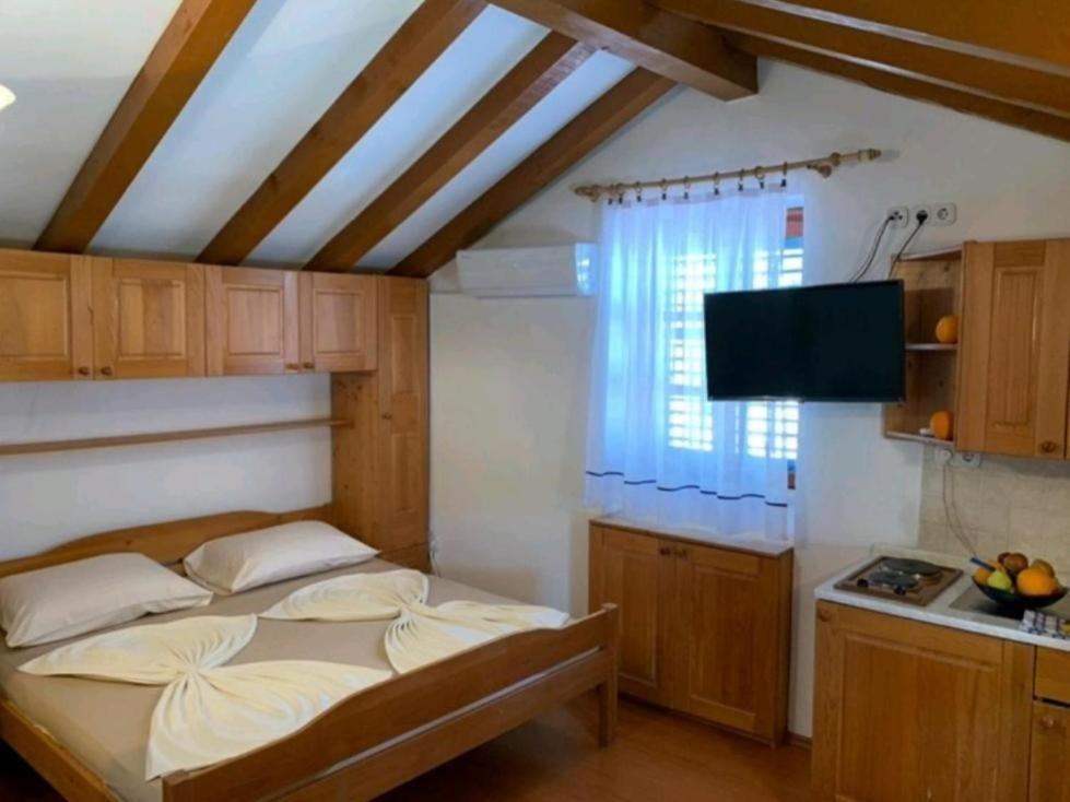 Lovely Studio Apartments Mali Raj Vrsar Zewnętrze zdjęcie